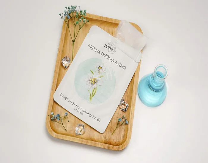 Ứng dụng chiết xuất hoa nhung trong mỹ phẩm