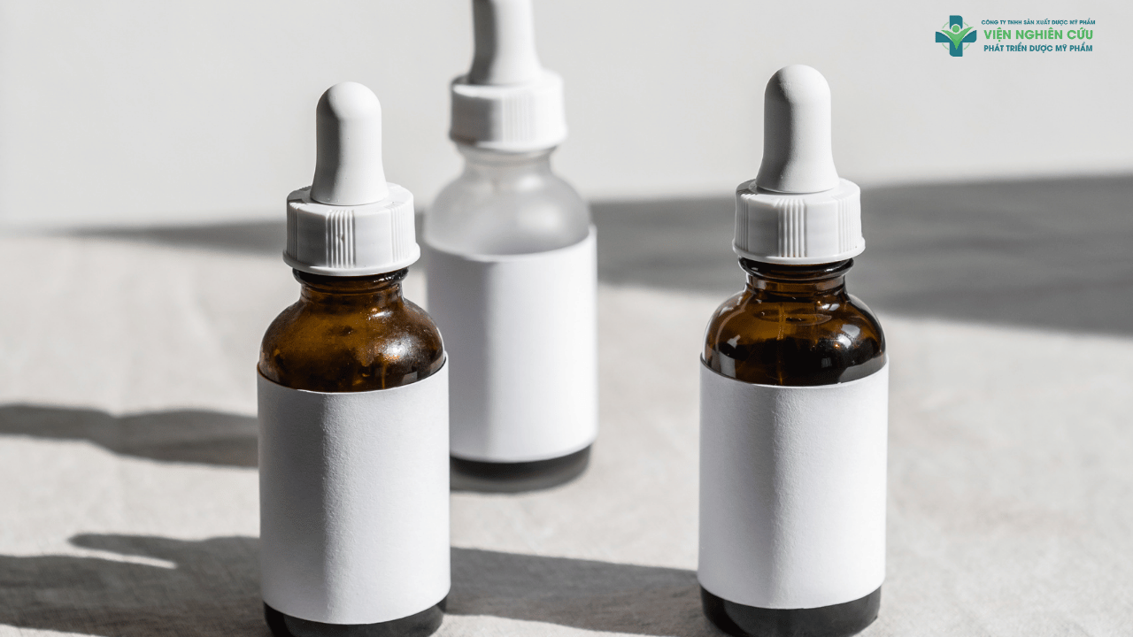 Đối tượng nên dùng serum trị mụn đầu đen