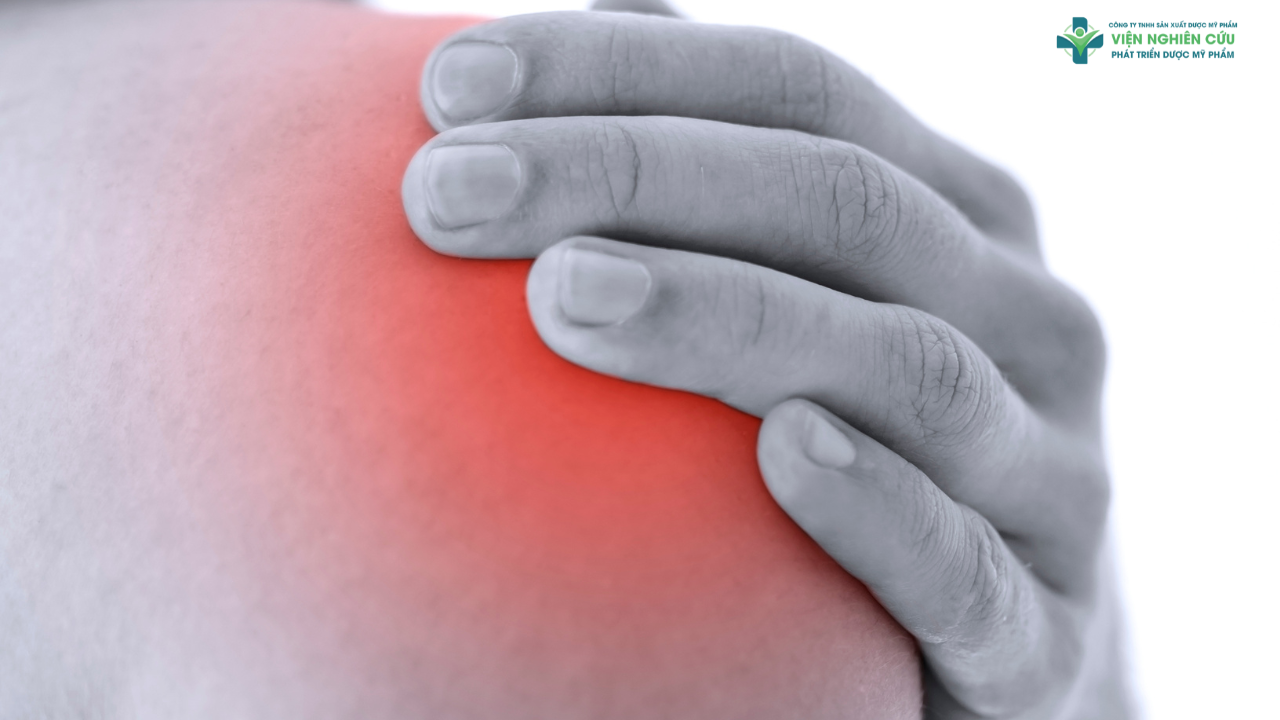 Giải pháp giảm đau xương khớp bả vai tại nhà