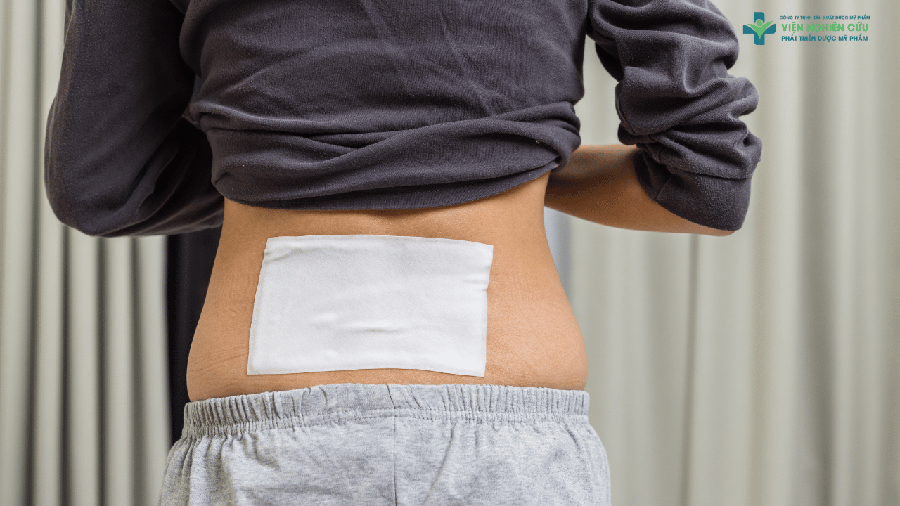 Hướng dẫn sử dụng miếng dán giảm đau xương khớp hiệu quả